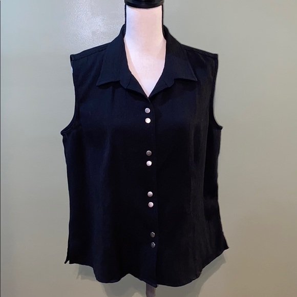Black button down blouse - Picture 1 of 3